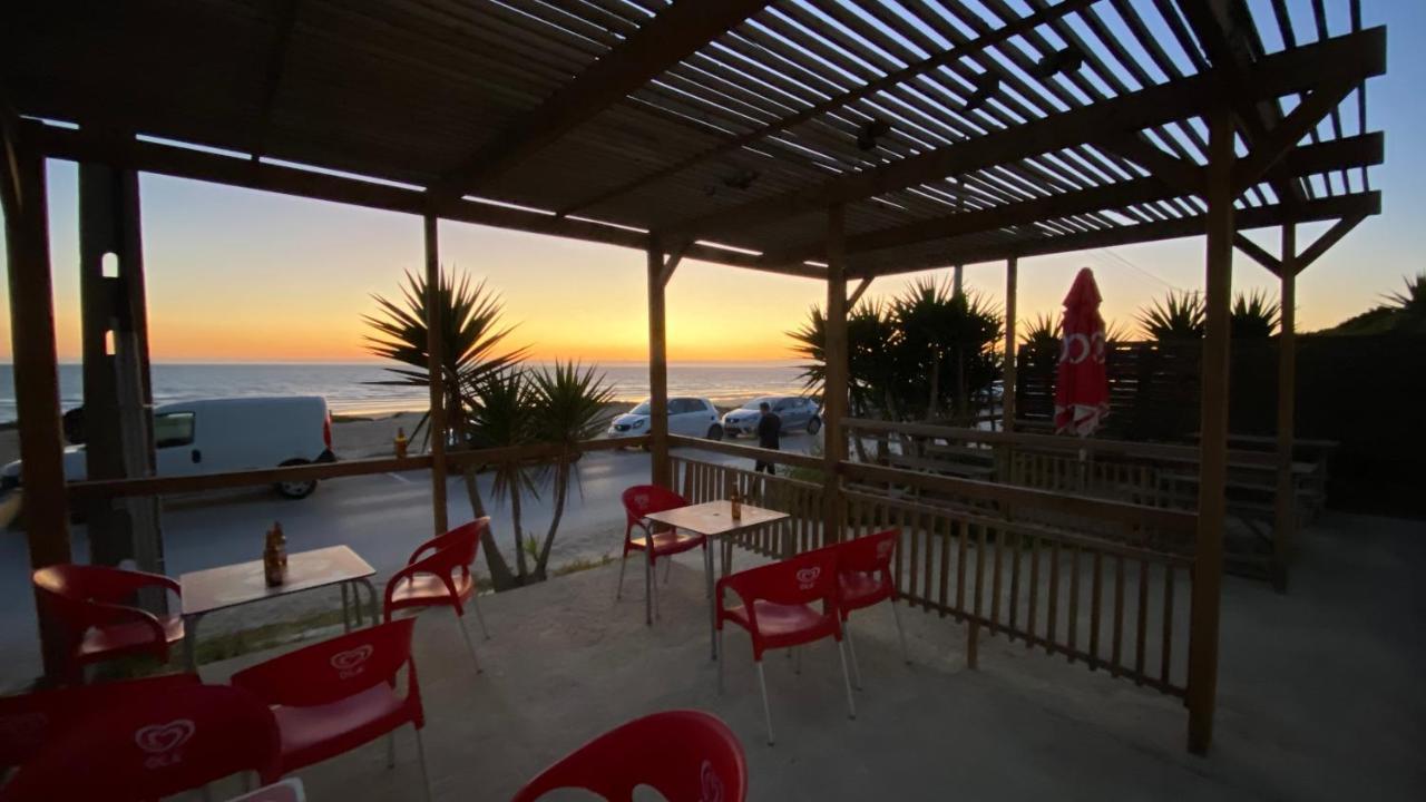 Rock'S Beach Spot Front Costa da Caparica Exterior photo
